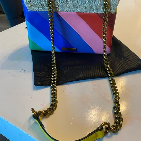 Kurt Geiger London Shoulder Bag - Picture 3 of 11